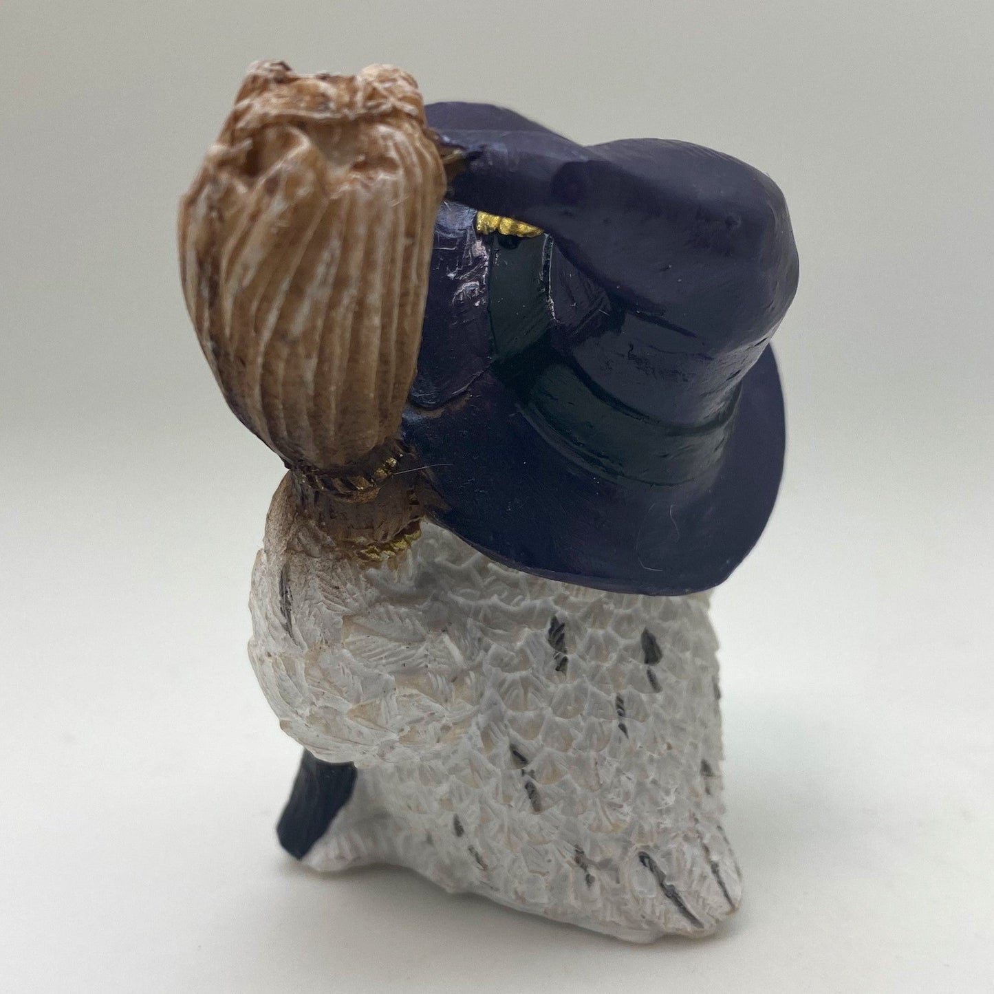 Innenmodell "Magische Eule mit Besen" - 65 x 75 mm - Schneekugelhaus