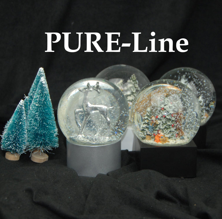 Schneekugel Weihnachtsmann mit Geschenkeliste auf Sockel weiß eckig "PURE-Line" 10 cm Durchmesser - Luftblase - Schneekugelhaus