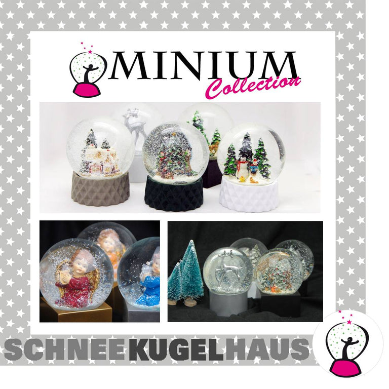 Stylische Schneekugel Megaformat Schneeballschlacht mit Schneemann auf Sockel weiß eck PURE-Line - Schneekugelhaus
